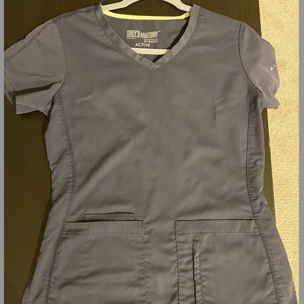 Gray’s Anatomy set -by Barco scrubs (Used)